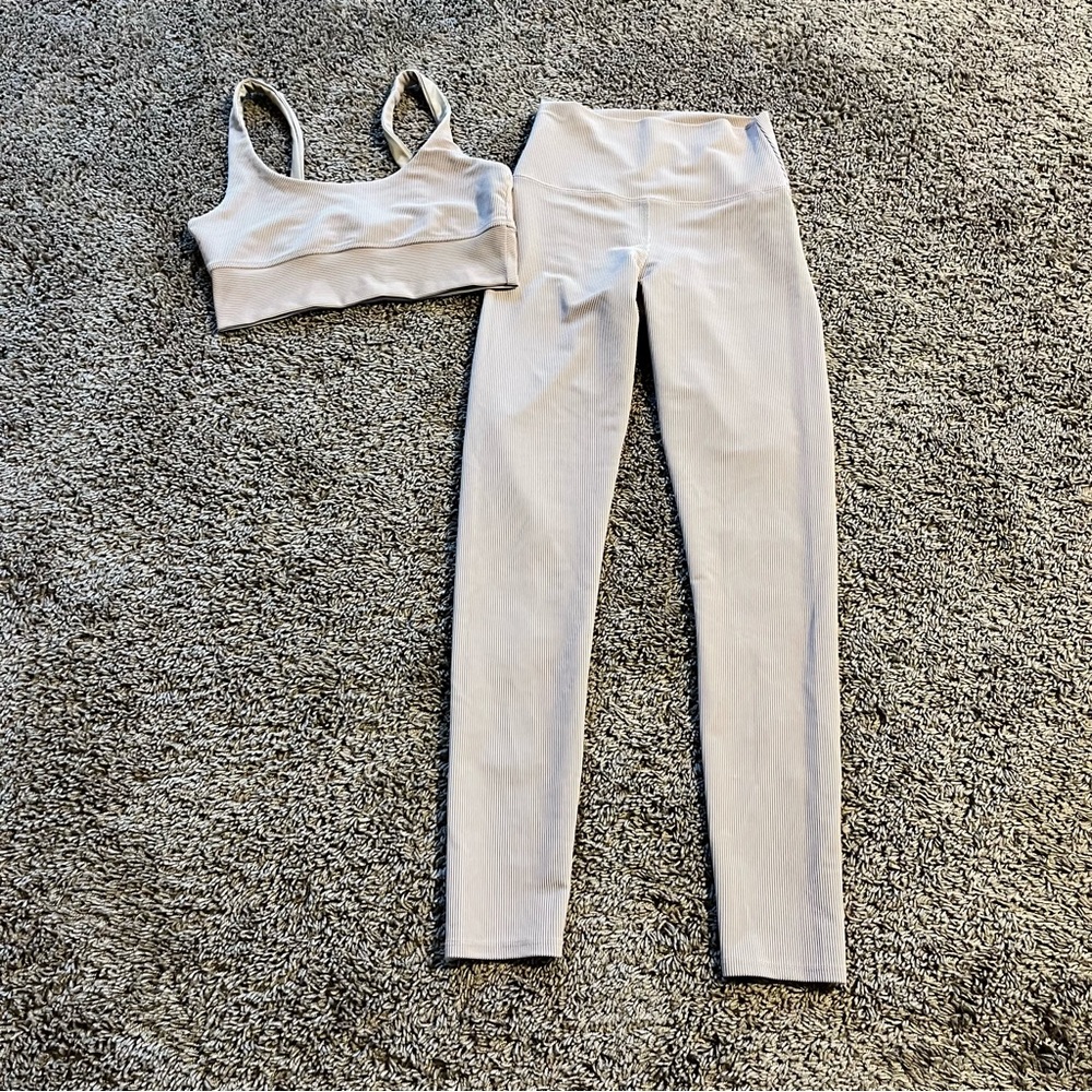 Beach riot ribbed workout set